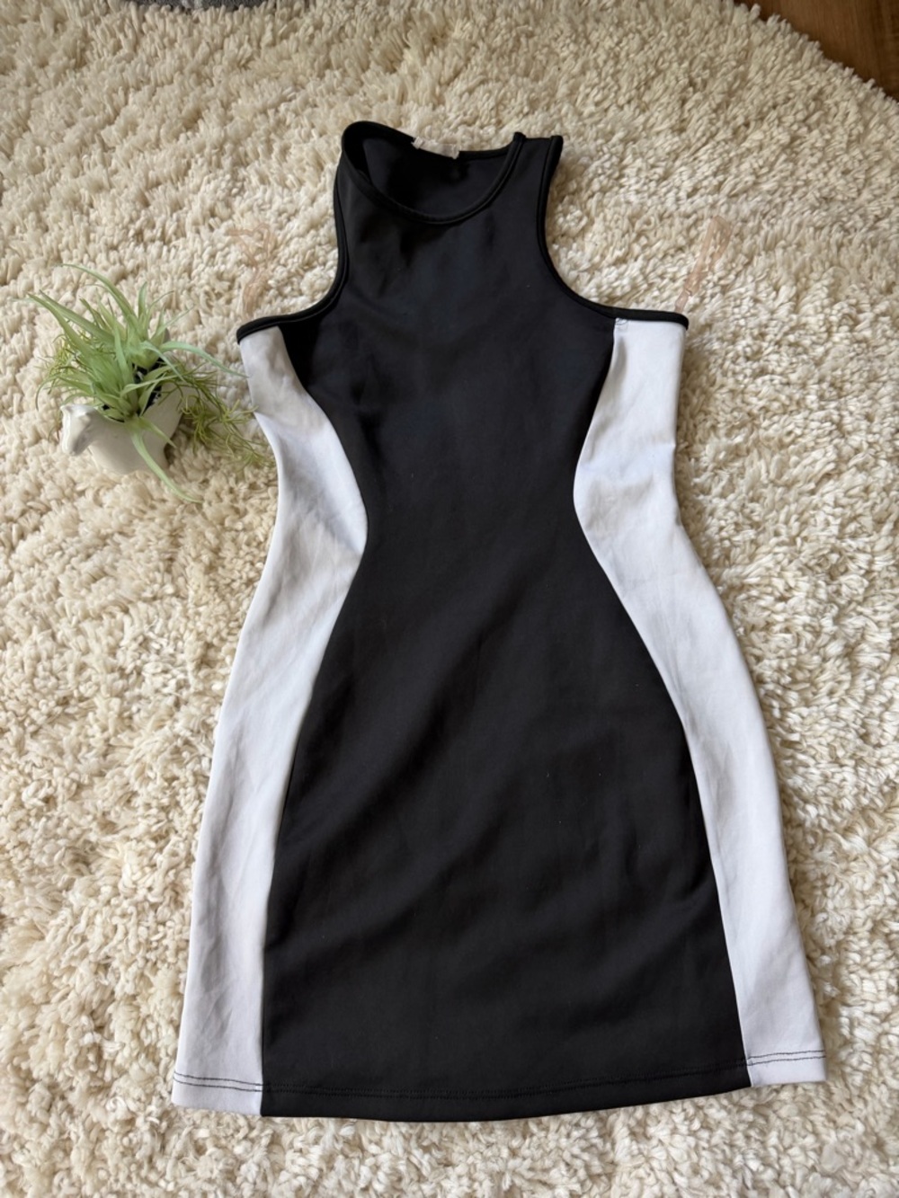 Black and White Sleeveless flattering figure cute racer back Bodycon Mini Dress